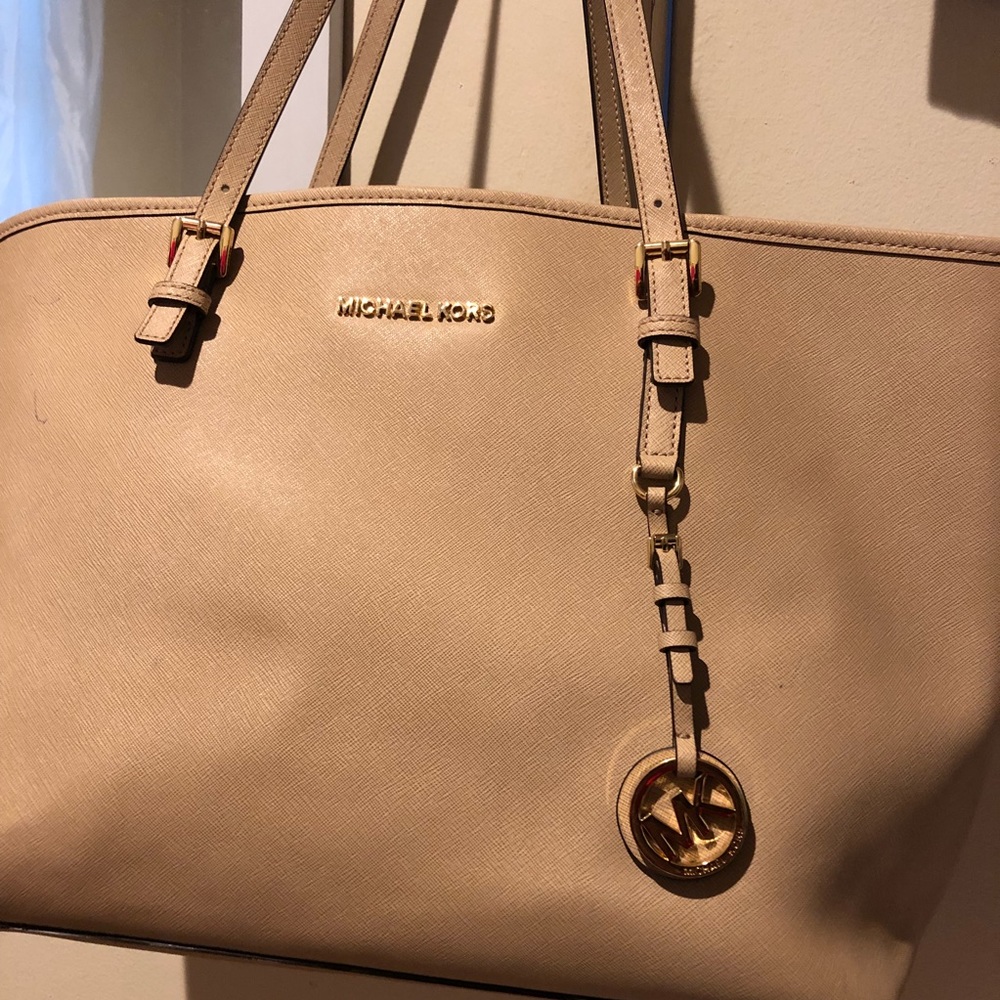 Michael Kors Jet Set Tote
